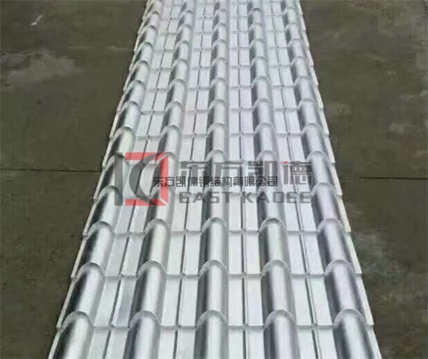 钢结构施工-反光隔热耐酸板